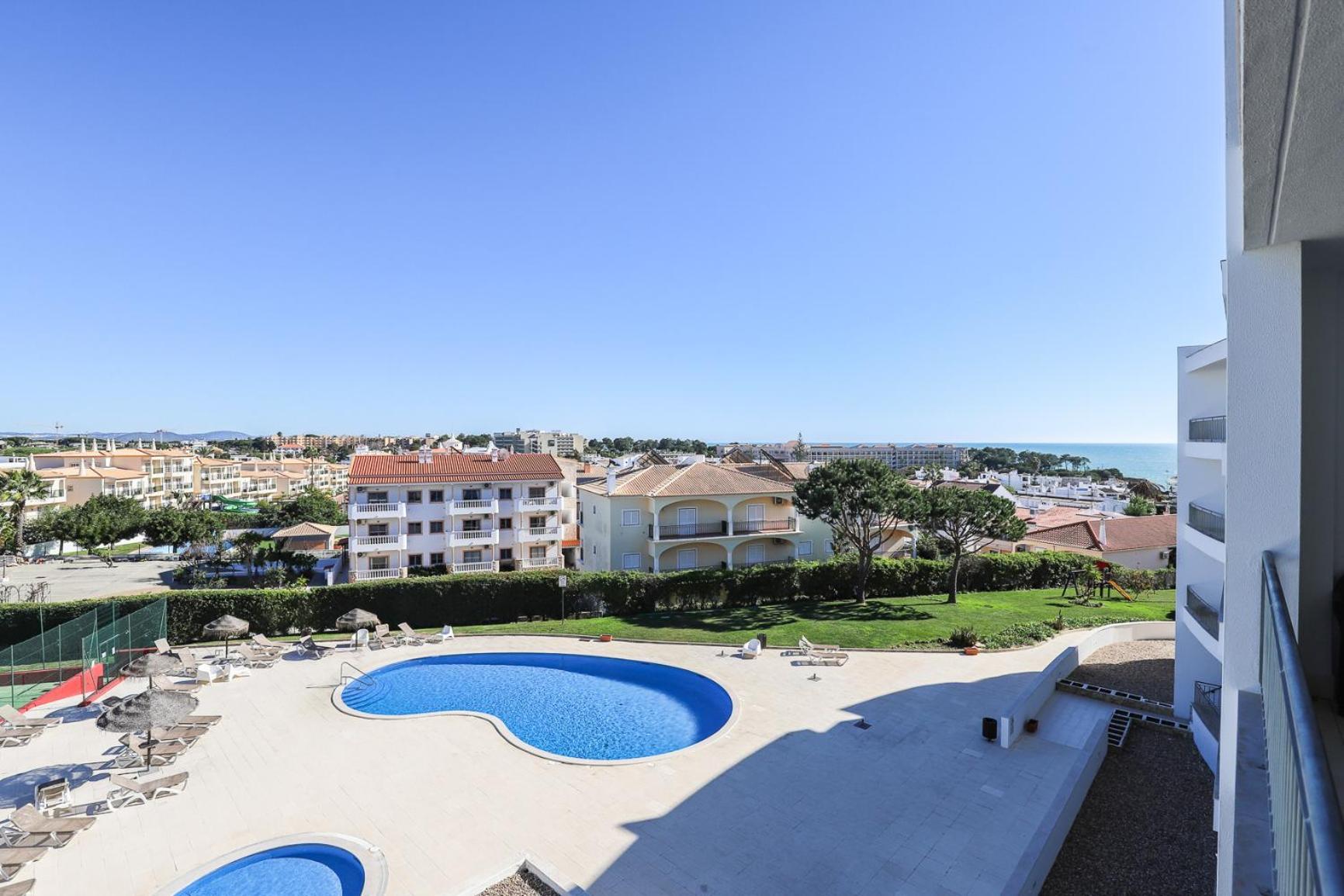 Charming Flat 10 Min Walk To Beach Apartman Albufeira Kültér fotó